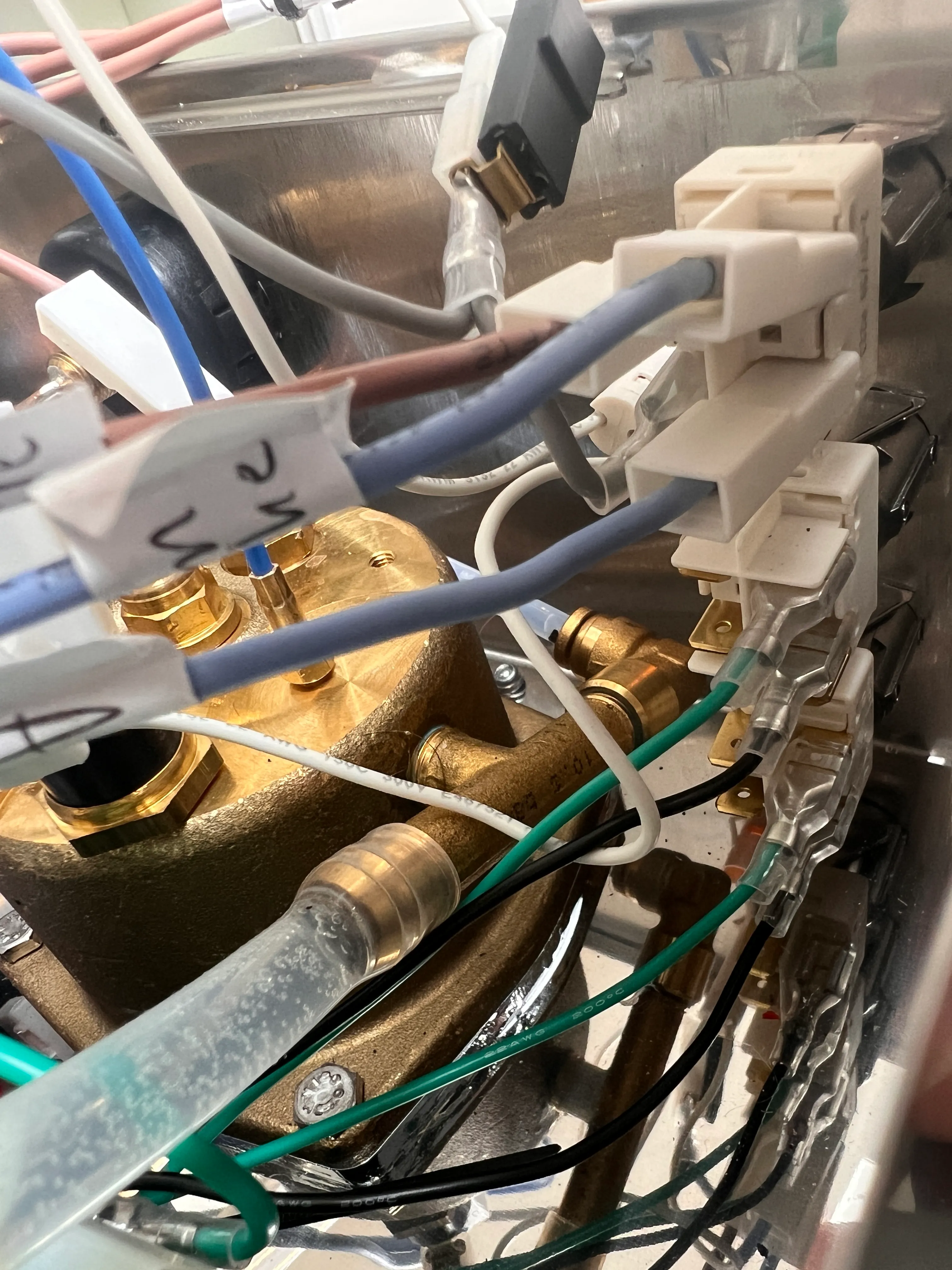 Coffee and Steam buttons wired in low voltage to the PCB